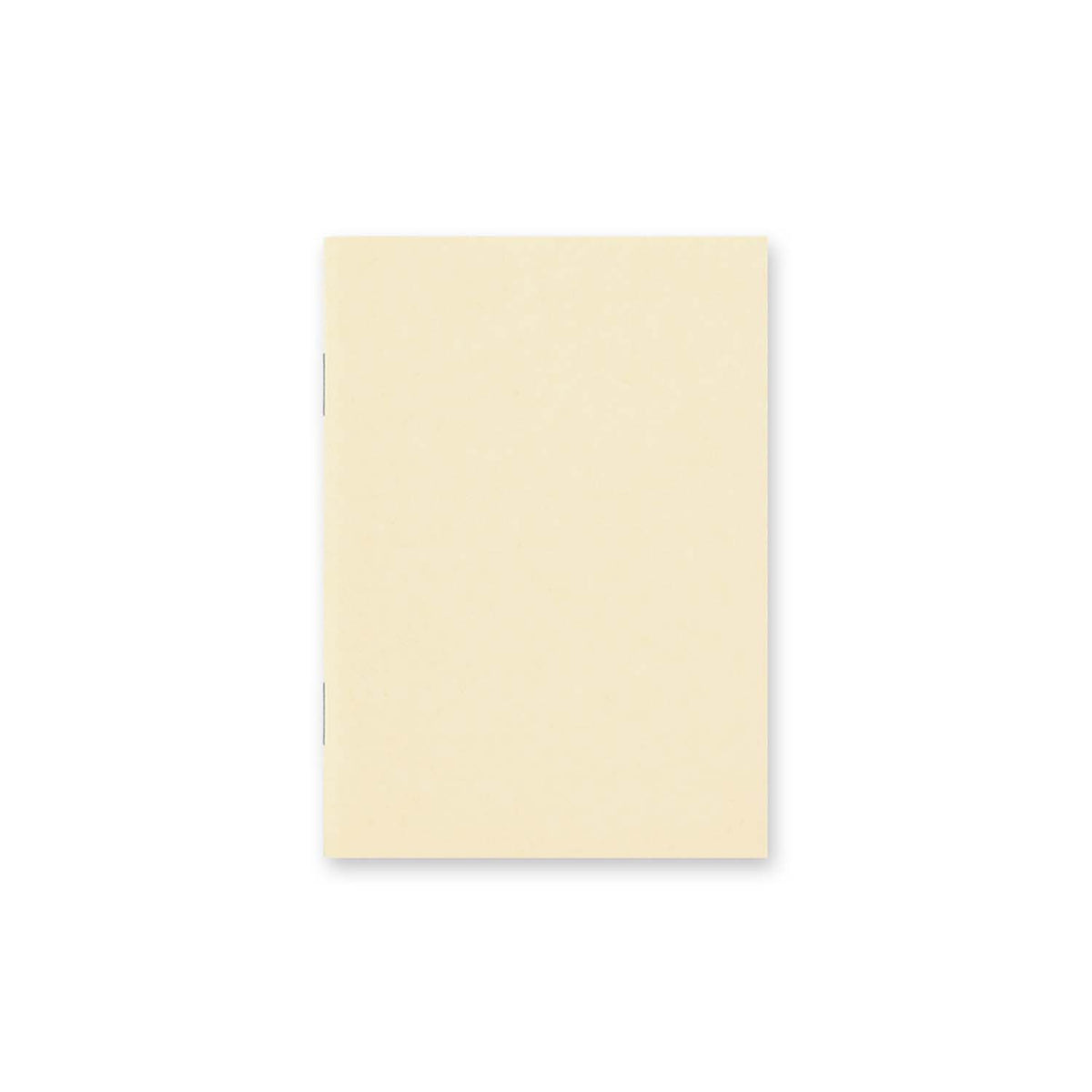 TRAVELER'S notebook Refill 013 Passport chiuso con copertina color crema