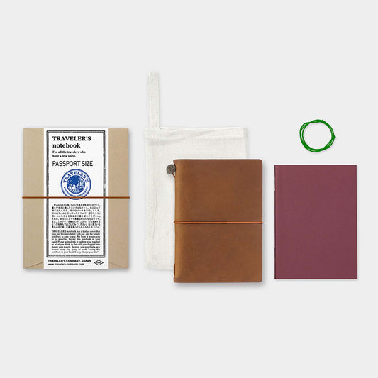 TRAVELER'S notebook Passport Size Brown Starter Kit con refill, custodia ed elastico