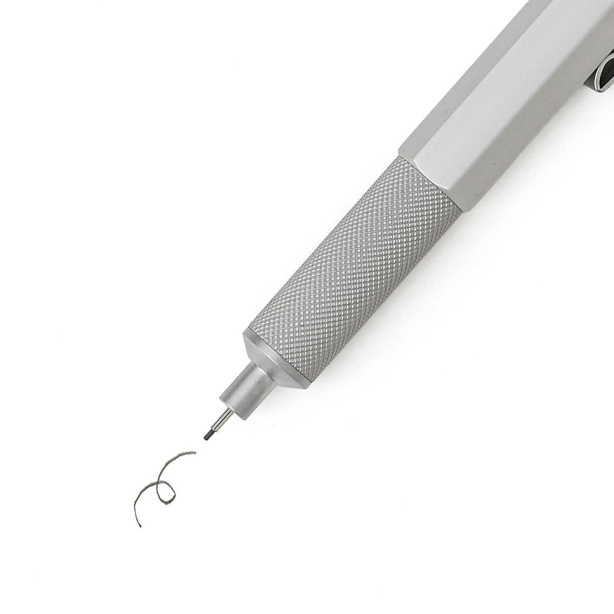 Dettaglio della punta da 0,5 mm della Penco Drafting Pencil Argento