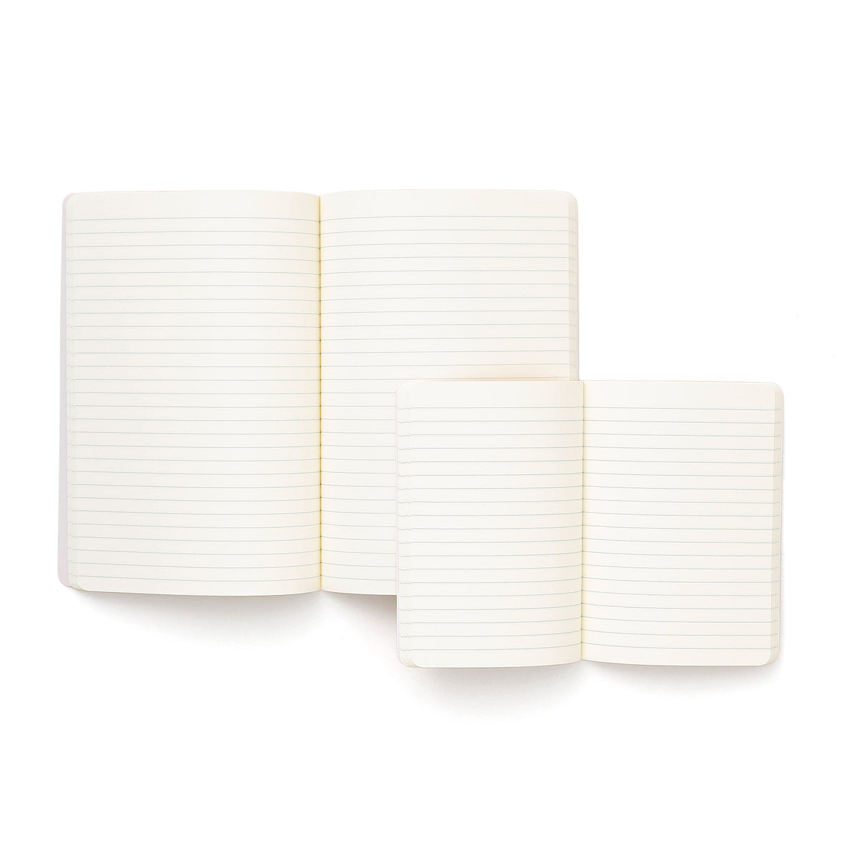 Interno del Penco Soft PP Notebook A6 con carta color crema a righe