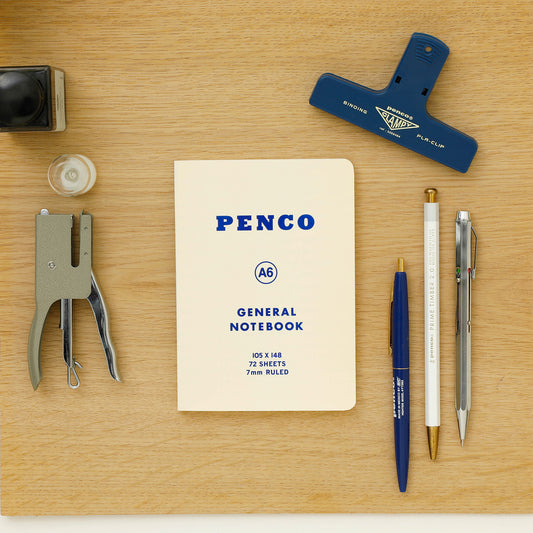 Penco Soft PP Notebook A6 bianco con accessori da scrittura