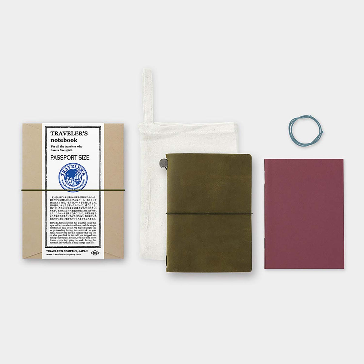 TRAVELER'S notebook Passport Size Olive con contenuto completo dello Starter Kit
